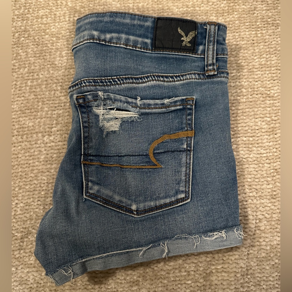 AEO Super Stretch Super Low Shortie - Size 6
